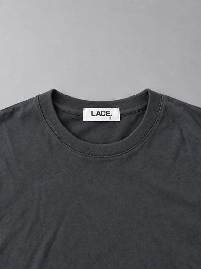 Lace Clothing Basic Shirt Dark Grey, Detailaufnahme LACE. Logo #dark-grey